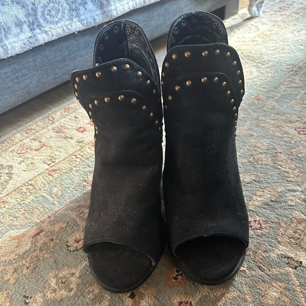Black Venus shoe  boot  worn twice